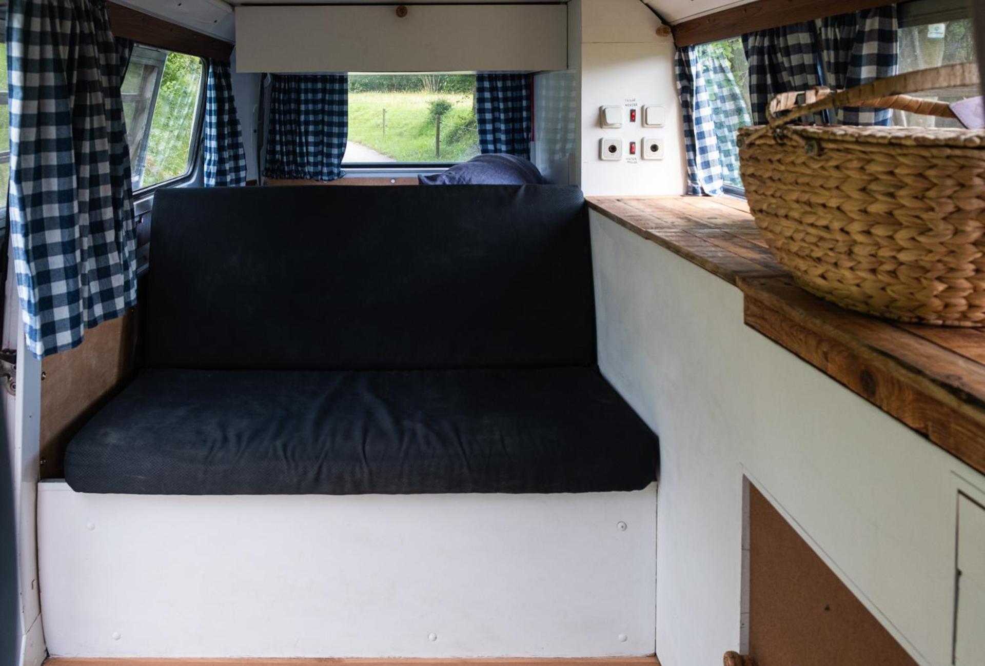 Retro Vw Kombi T2 Campervan L'Hospitalet de Llobregat Ngoại thất bức ảnh